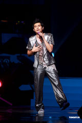 高清组图：周杰伦台北开唱 超时代未来世界登场