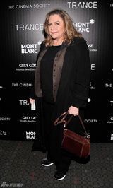 组图：《恍惚》首映 文森特黑衣帅气微笑迷人