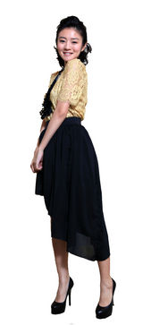 高清图：《给野兽献花》曝光房祖名安以轩等定妆照