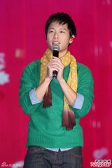 组图：严爵挑战唱跳险破音 林俊杰压轴热舞