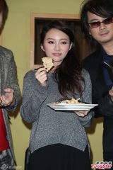 组图：F.I.R主唱骑车摔伤脊椎 陈建宁颁出禁骑令