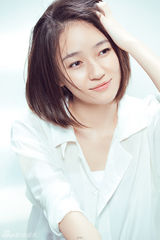 组图：焦俊艳清新写真灵动淡雅