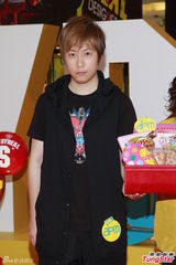 组图：阿信望潮服进军欧美 想不出最强竞争对手