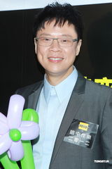 组图：草蜢与黄耀明献唱 将与软硬天师联合开唱