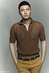 组图：任重潮范写真阳光痞气惹人爱