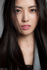 组图：黎一萱清纯写真温婉静雅