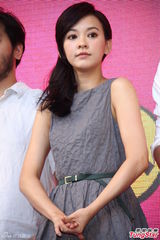 组图：陈柏霖新片变身宅男 获陈意涵公开示爱