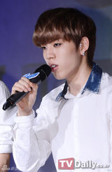 组图：韩团INFINITE暌违10个月携新专辑回归