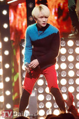 组图：Davichi打榜夺冠 SHINeeInfinite拼人气