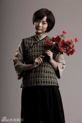 组图：献礼剧《开天辟地》邓颖超定妆照 