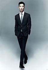 组图：黄立行西装诱惑组图曝光 想尝试警匪功夫片