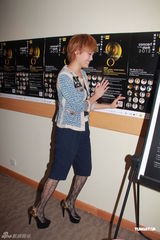 组图：容祖儿参与音乐会 喜爱小孩会考虑未婚生子