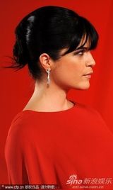 组图：《黑马》首映 布莱尔带初生儿子走红毯