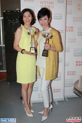 组图：林嘉欣出席活动称要放手让小孩独立