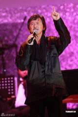 组图：陈洁仪性感亮相音乐会 赵增熹意外遭戏弄