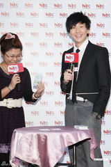 组图：林俊杰新碟抢攻明年金曲奖 公司下禁爱令