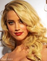 组图：约翰尼-德普绯闻女友艾梅柏-希尔德2012