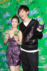 幻灯：雪碧榜周杰伦提携师妹不遗余力 周笔畅称霸