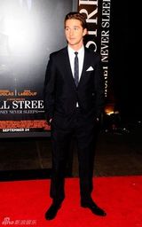 高清：《华尔街2》纽约首映 道格拉斯患病后享艳福