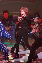 组图：容祖儿林峰领衔金曲榜 G.E.M上演黑丝诱惑