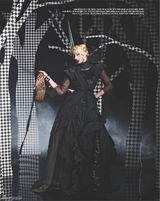 高清组图：韩彩英变童话中王后 奇特妆容神秘复古