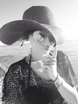 组图：高晓松全家美国度假 娇妻爱女比基尼出镜