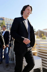 组图：《太极侠》亮相戛纳 里维斯发福变大叔