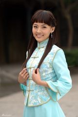 高清图：郑罗茜为《家仇》屡变形象