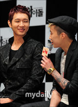 组图：《Mr.idol》首尔发布 朴宰范池贤宇出席捧场