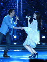 组图：范冰冰亮相大本营 李治廷变冰冰棒