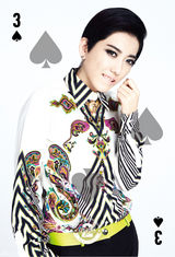 组图：刘忻最新宣传照曝光 俊朗面容走中性路线