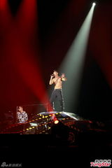 组图：关楚耀个唱邀张学友坐阵 遗撼谭咏麟未到