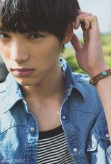 组图：“海女”能年玲奈新照被指撞脸福士苍汰