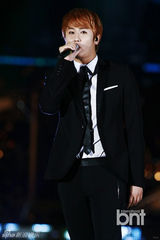 组图：韩团2PM与missA等出席音乐盛典尽情狂欢