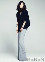 组图：韩星廉晶雅杂志写真 华丽装成熟优雅