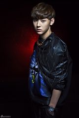 组图：NU'EST-M发写真 时尚帅气展潮范儿