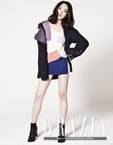 高清图：《夜之女王》金敏贞写真展干练帅气风