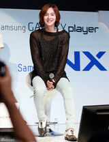 高清图：韩星张根硕韩孝珠等出席活动 休闲装扮亮相