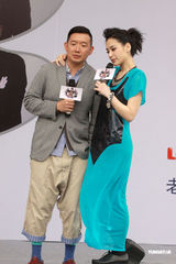 组图：英皇经纪人选秀面试 阿娇(钟欣桐)变醋妻掌掴杜汶泽