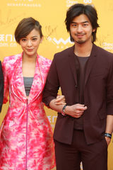 组图：陈柏霖亮相北影节 长发蓄须造型帅酷迷人