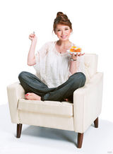 组图：日本模特宫田聪子示范89款秋季服饰搭配