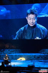 香港办文艺晚会庆国庆 霍震霆称不办百日宴(图)