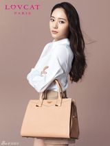 组图：f(x)拍写真淑女范儿十足展甜美笑容