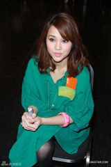 组图：谢安琪为音乐会彩排 推广无音乐伴奏形式