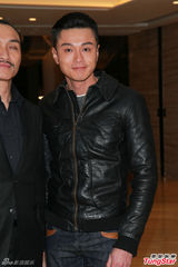 组图：胡杏儿钟嘉欣着古装贺杨潮凯江叮叮婚礼