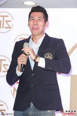 组图：郭鑫为戏苦练国标舞 盼两年内台北置产