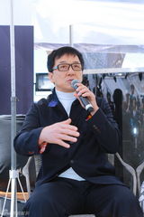 组图：《绝地逃亡》戛纳发布会 范冰冰险走光