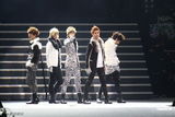 高清图：韩国五大组合天团开唱 SJ压轴掀高潮 