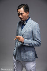 组图：演员文祥魅力写真曝光 展现熟男气场