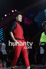 组图：刘德华零点亮相湖南跨年夜动感十足